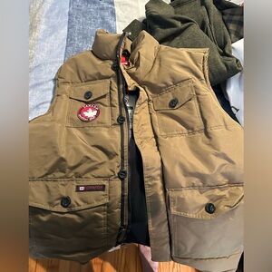 Canada weathergear down vest
